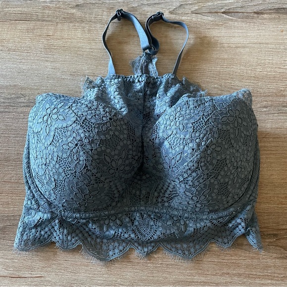 Victoria’s Secret lace high neck bralette - Picture 1 of 3